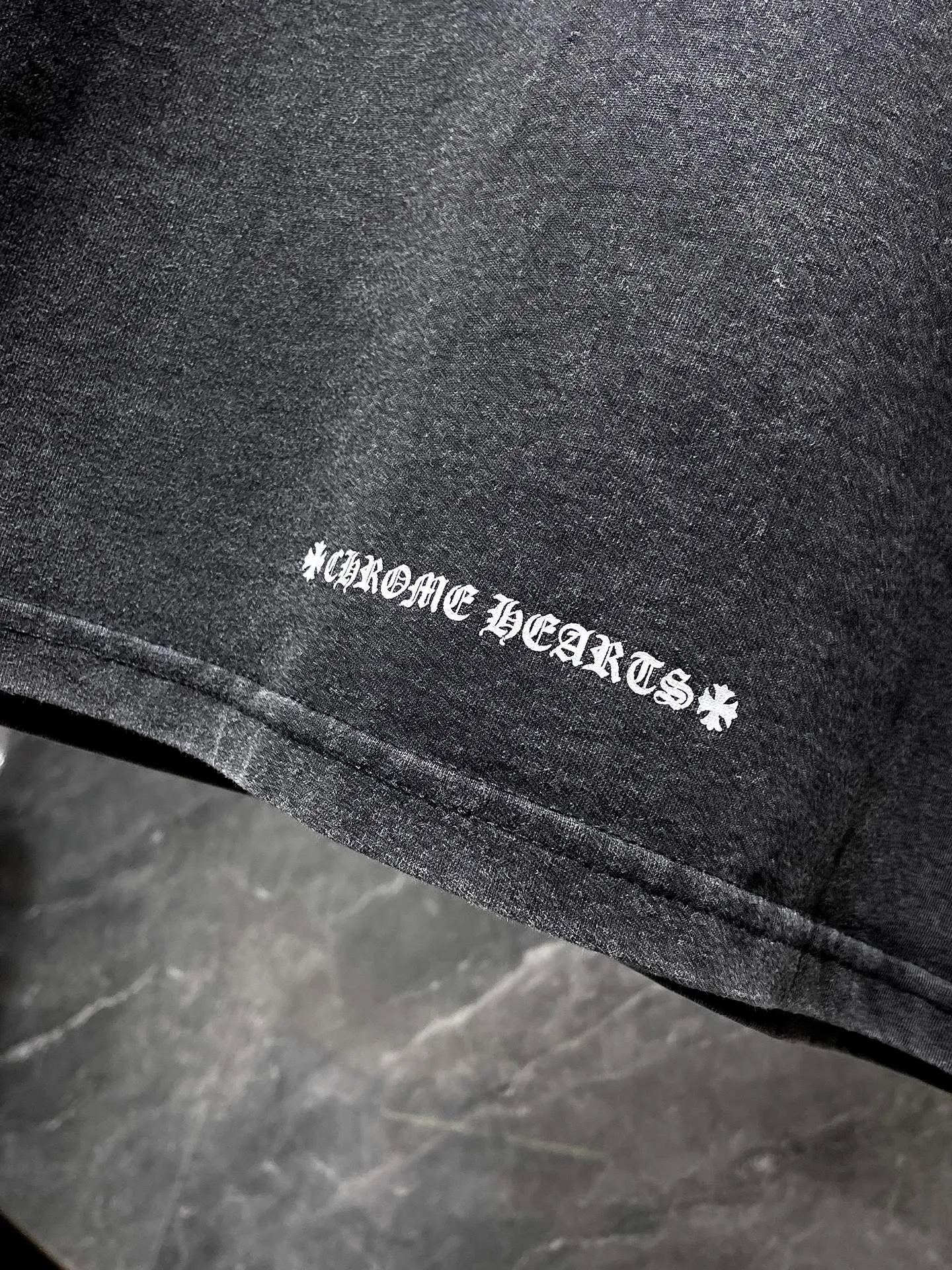 P160 new Chrome Hearts 25ss washable model for summer! ! High gram weight, environmentally friendly and high-quality top-quality fabric 280g Kromat Sanskrit cross metal buckle washable short-sleeved counter synchronization 1:1 replica version Recommended color: black Size: S, M, L, XL